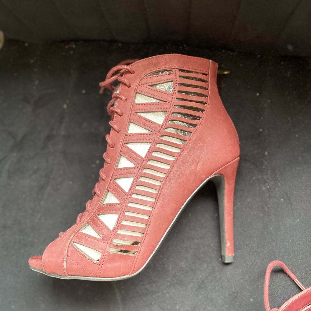 Women's Lace-Up Peep Toe Heels - Burgundy Stiletto Sexy Strappy